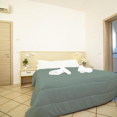 Athena Rooms - Parcheggio Privato Bologna Exterior foto